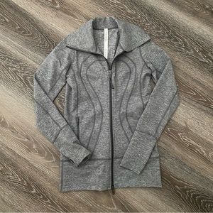 lululemon athletica Gray Full-Zip Jacket